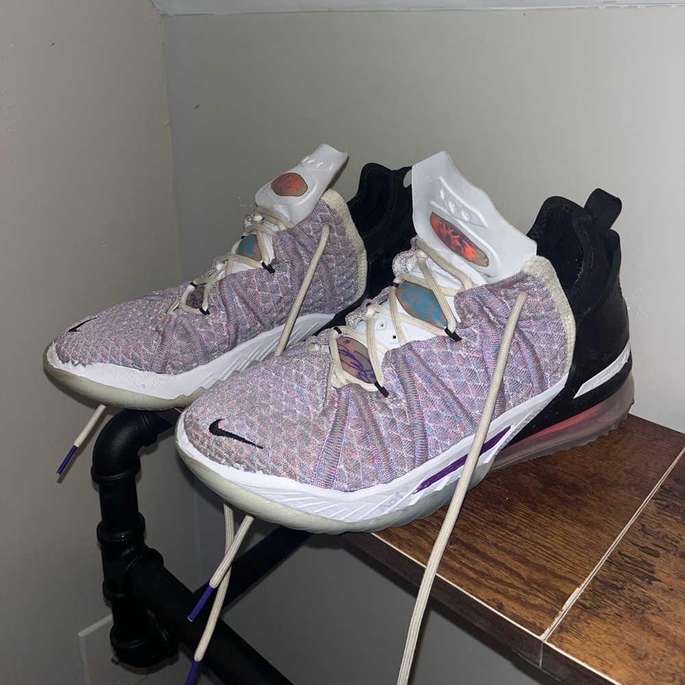 basketball/volleyball shoes